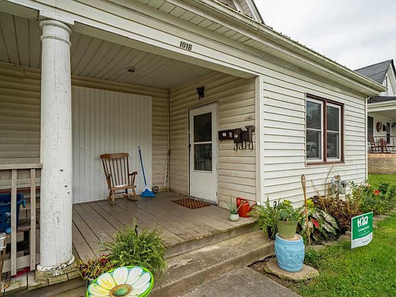 4th image of 1016 Windsor Ave #1-3