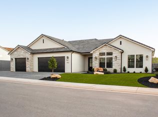 302 E Mayfield Woods Ln, Washington, UT 84780