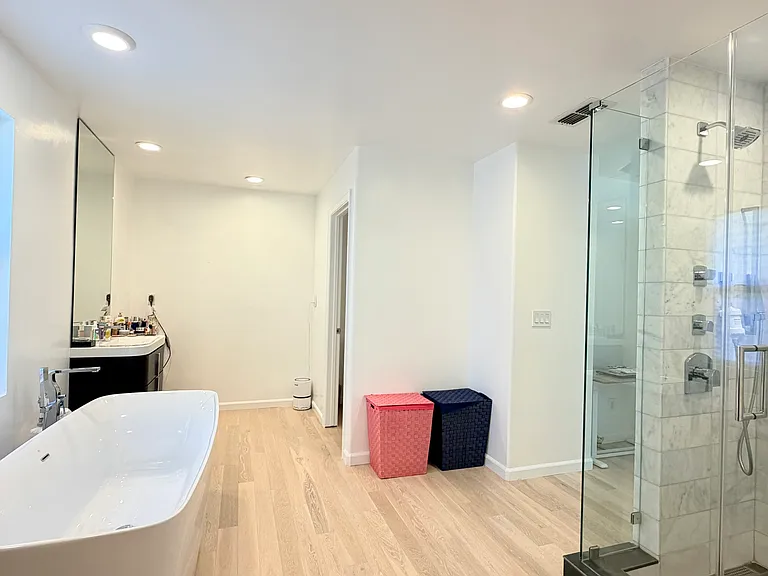 3703 Abby Ct — Photo 28