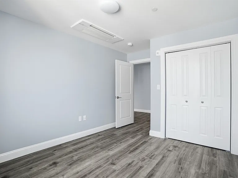 632 Centre St #304 — Photo 7