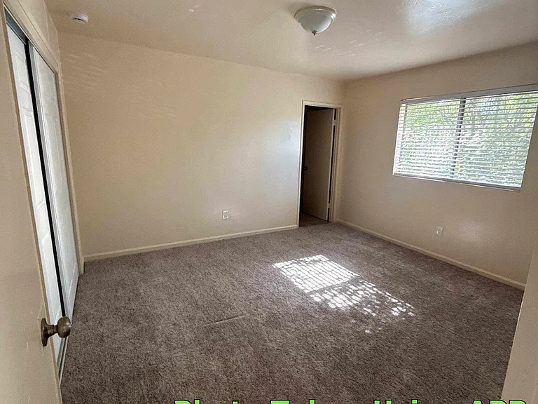 5110 Hunter Ave #10 — Photo 1