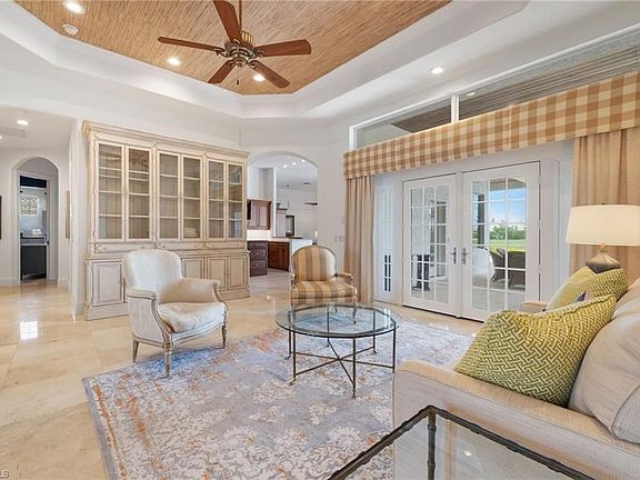 3rd image of 11105 Harbour Estates Cir