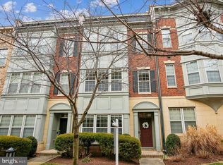 621 Sprintsail Way, Oxon Hill, MD 20745