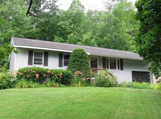 39 Ferndell Spring Dr, Saratoga Springs, NY 12866