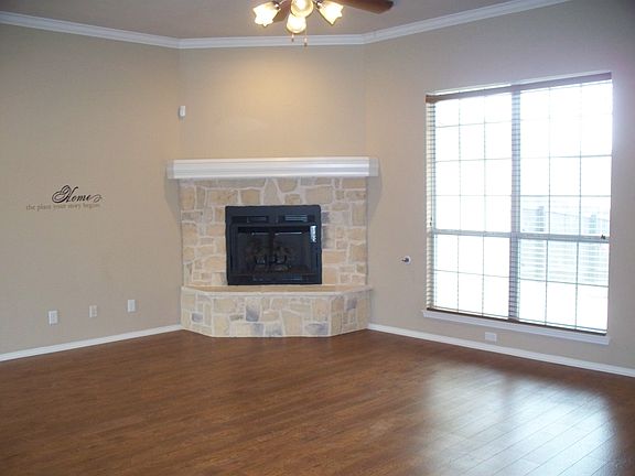 2nd image of 3646 Shadyhill Dr