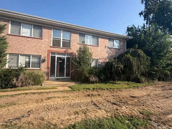 1715 S Fifth St, 1715 S 5th St #2N, Saint Charles, MO 63303