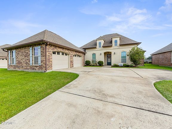 2nd image of 204 Meadowland Dr