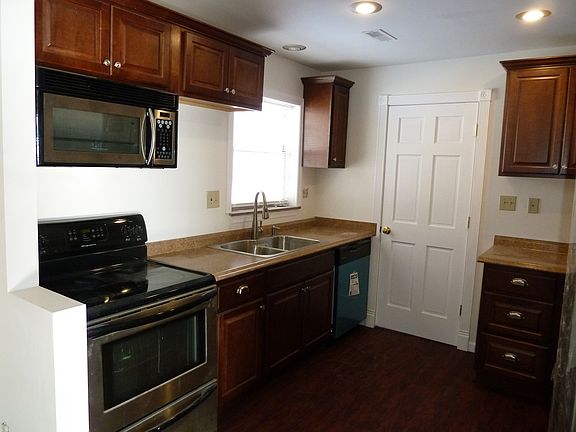 Glass top stove and dishwasher