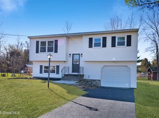 62 Kellogg Rd, Stillwater, NY 12170