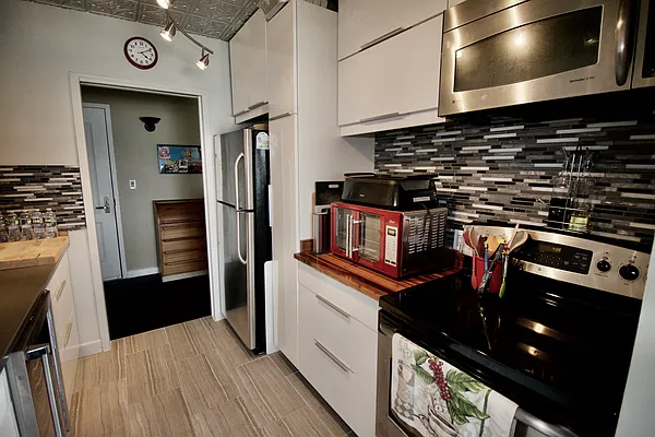 Sold by Neponsit Realty Inc | media 41