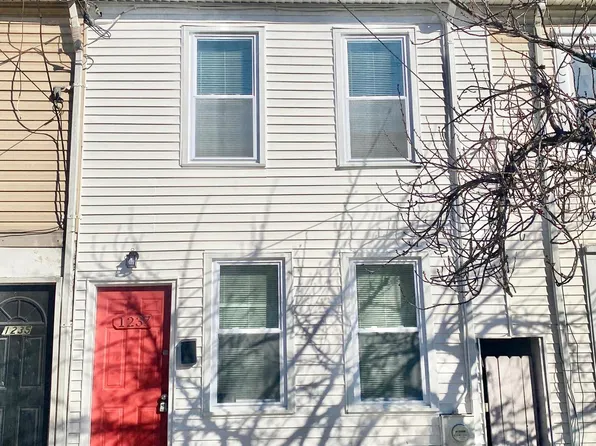 1237 Lobdell St, Wilmington, DE 19801