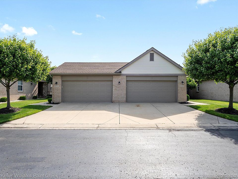 1st image of 42352 Crestwood Dr