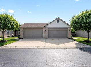 42352 Crestwood Dr, Clinton Township, MI 48038