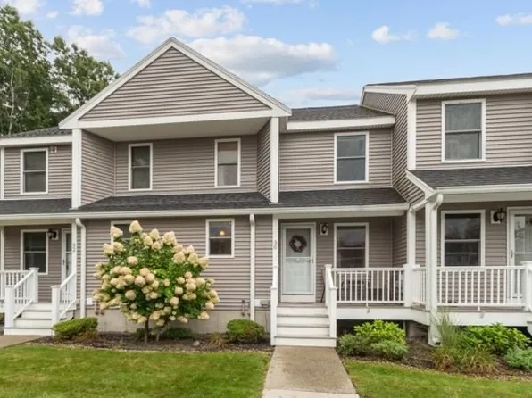 30 Sycamore Dr, Leominster, MA 01453