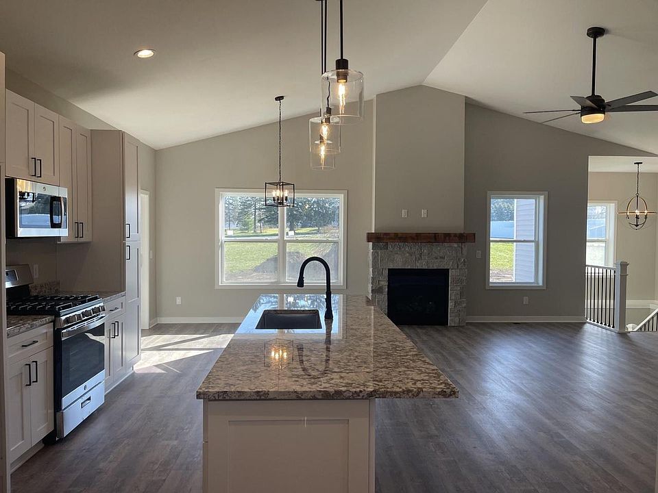 311 Teri Lee Lane, Orfordville, WI 53576 MLS 1960258 Zillow