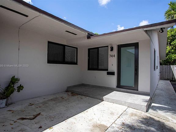 2nd image of 744 NW 31st Ave #1