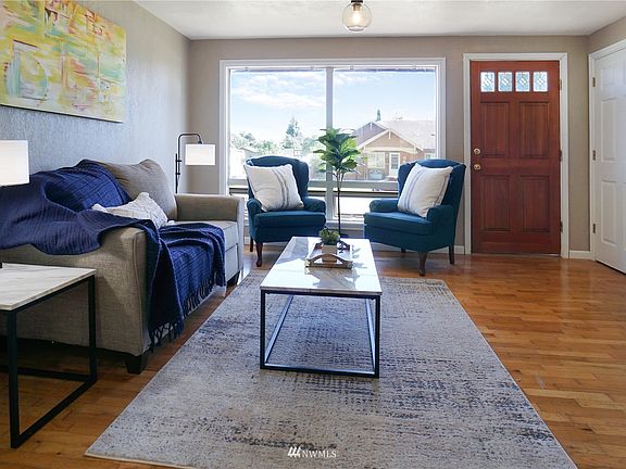 2nd image of 2519 Queets Avenue