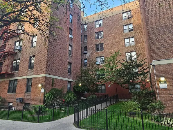 65-35 108th Street #B15, Forest Hills, NY 11375