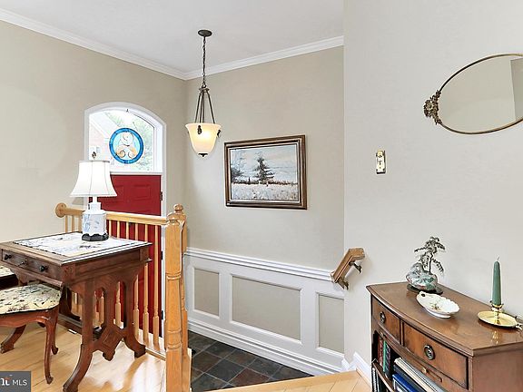 5th image of 5591 Governors Pond Cir