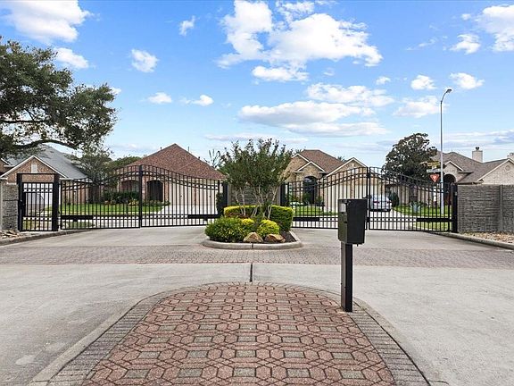 2nd image of 4019 Applerock Dr