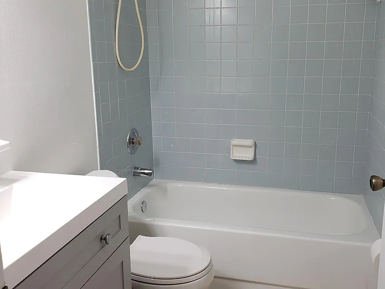 36314 Stratford Ct — Photo 8