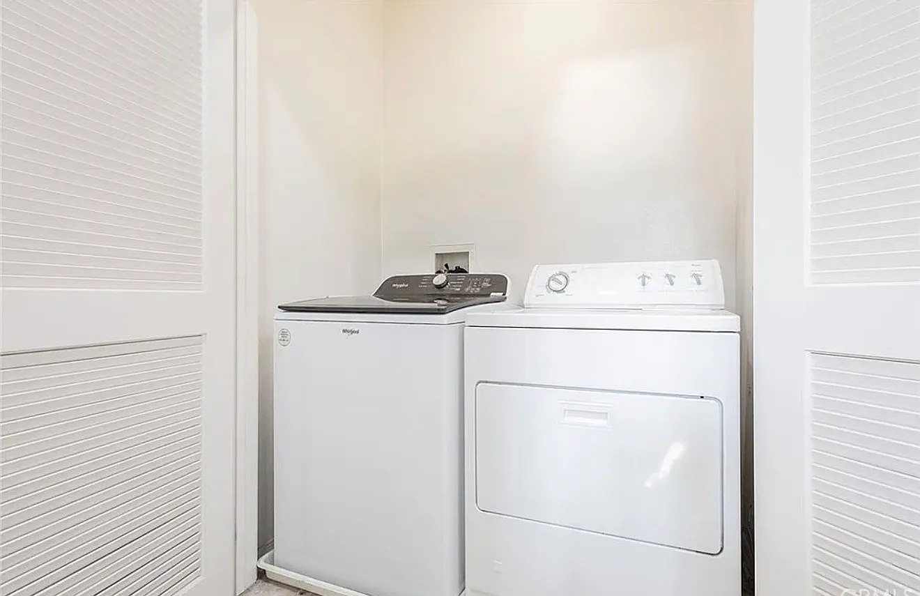 3 bed, $3,200 — Photo 1