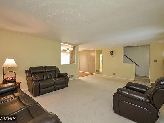 5th image of 121 Glenlea Dr
