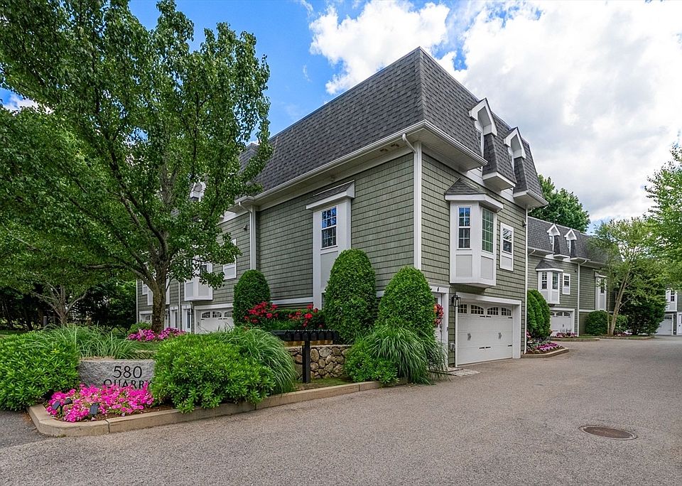 1st image of 580 Quarry St #4