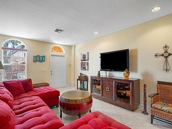 4th image of 7421 Briella Dr