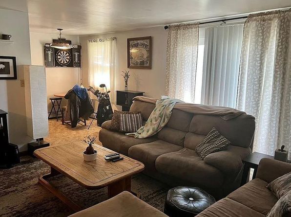 261 Robert Dr #2