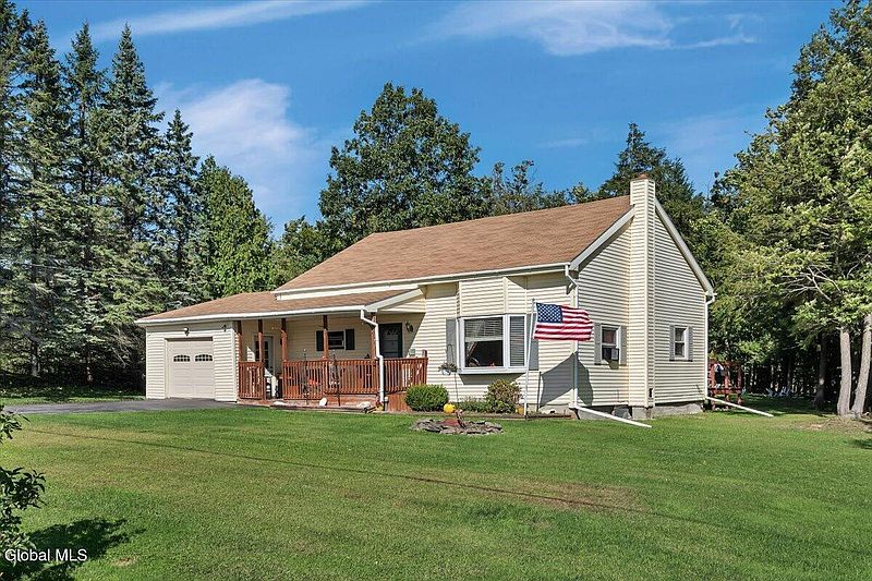 3rd image of 586 Knight Road