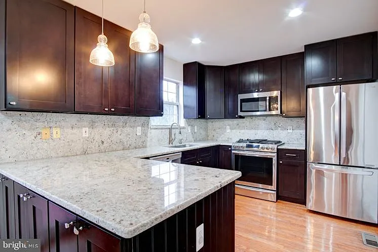 6912 Kerrywood Cir — Photo 12