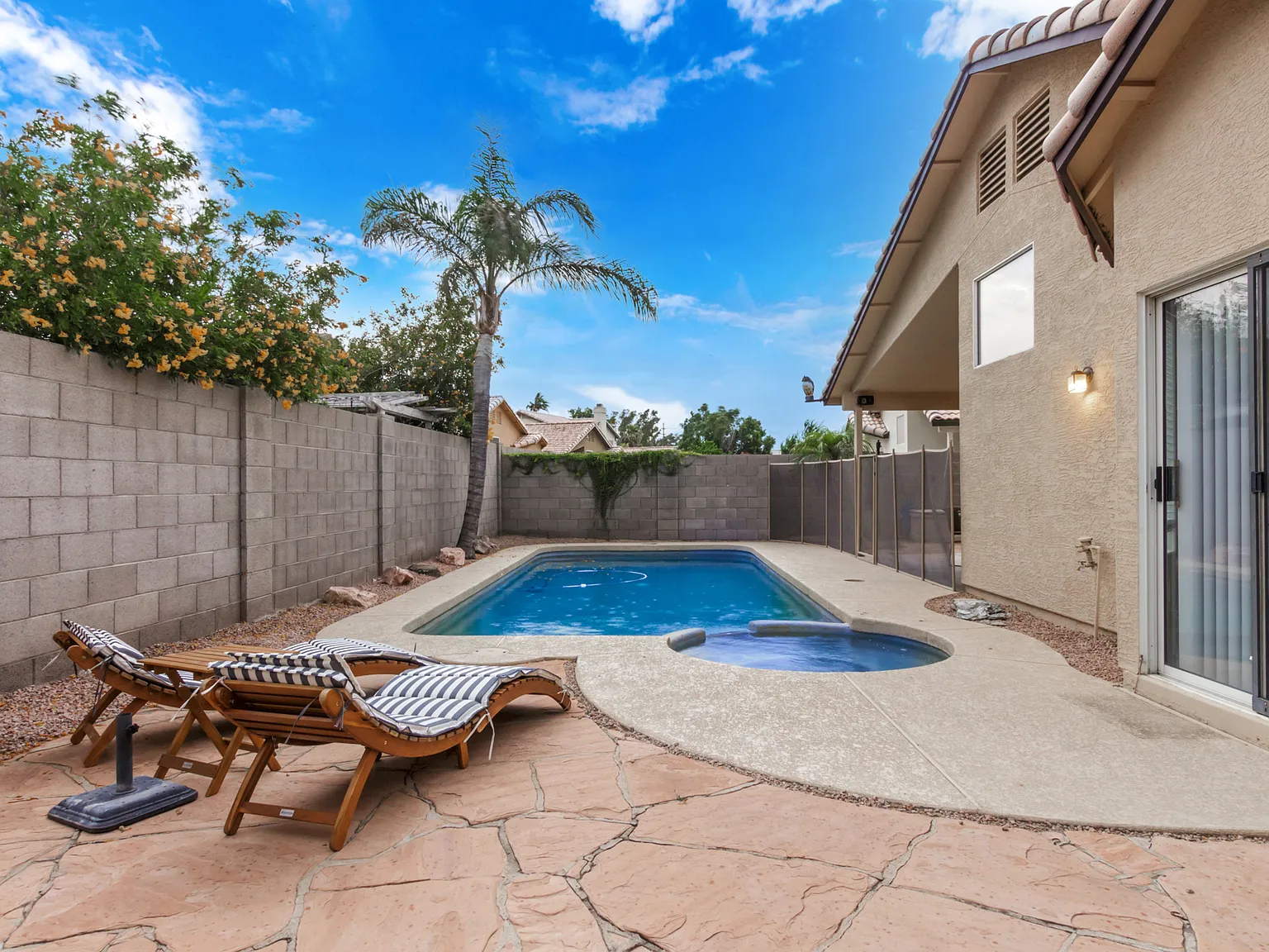 4050 E Orion St — Photo 1