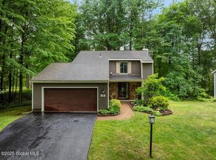 40 Surrey Mall, Slingerlands, NY 12159