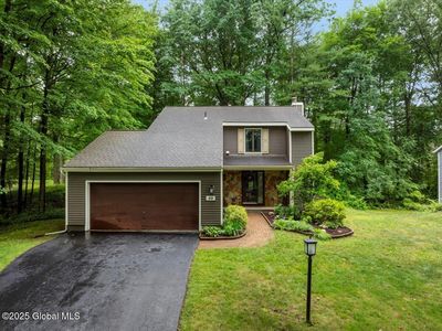 40 Surrey Mall, Slingerlands, NY, 12159