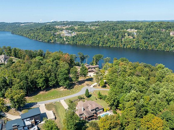 5th image of 216 Mystic Dr