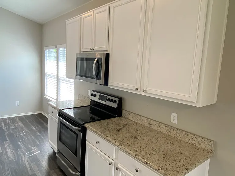 5048 Caraway Dr — Photo 14