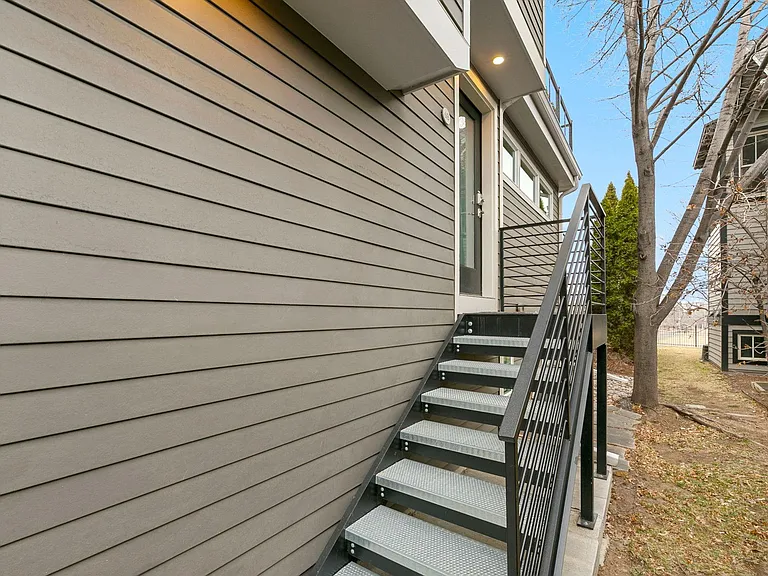 415 Mason Ct #6 — Photo 18