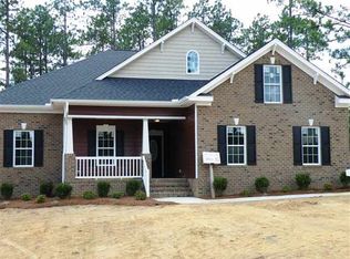 404 Avenue, Southern Pines, NC 28328