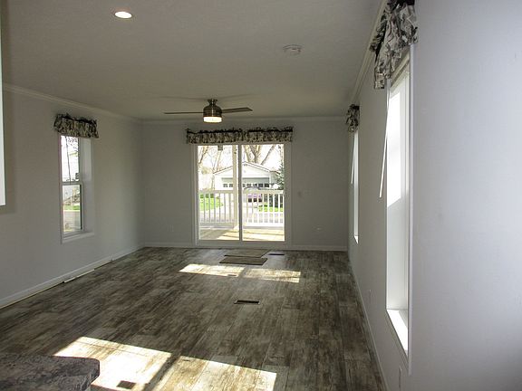 3rd image of 1 Birch Dr #116N