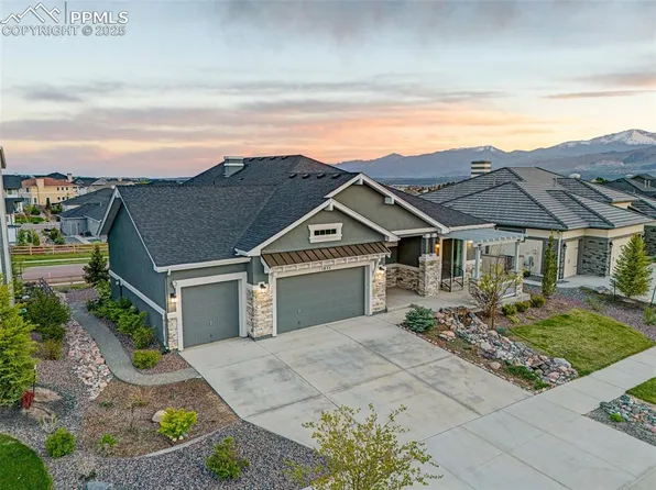 1955 Walnut Creek Ct, Colorado Springs, CO 80921