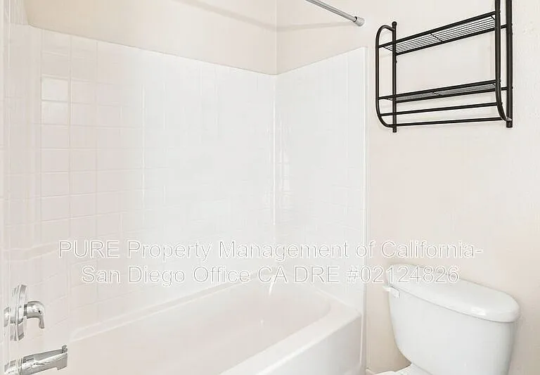 1267 Elfin Forest Rd E — Photo 11