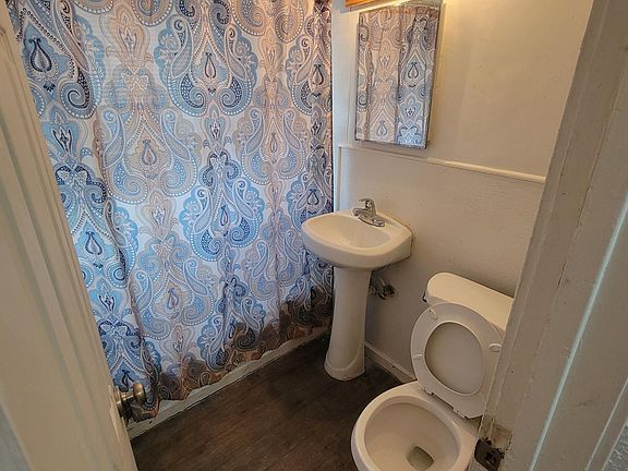 4th image of 32014 Otsego St