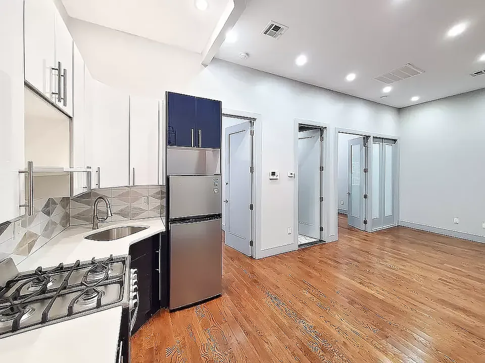 9 Marcus Garvey Blvd #1B