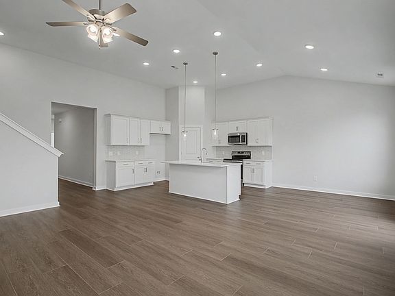 7th image of this home