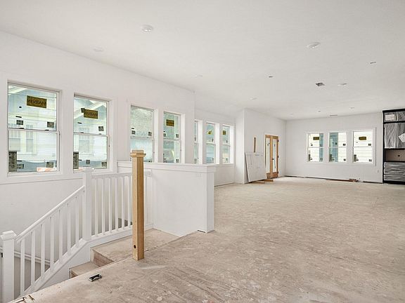 4th image of 1406 W 9th St #301