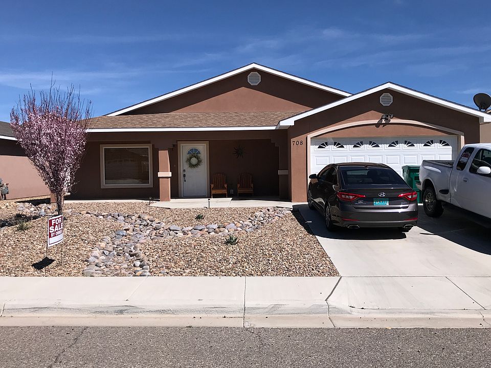 1st image of 708 Bishop Ln