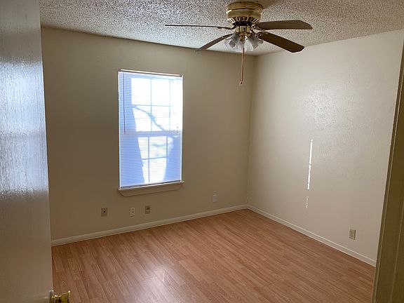 4th image of 333 Bernard St #104