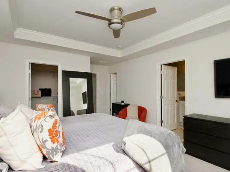 7812 Crescent Park Dr — Photo 11