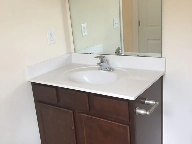 10411 Benfield Rd — Photo 13
